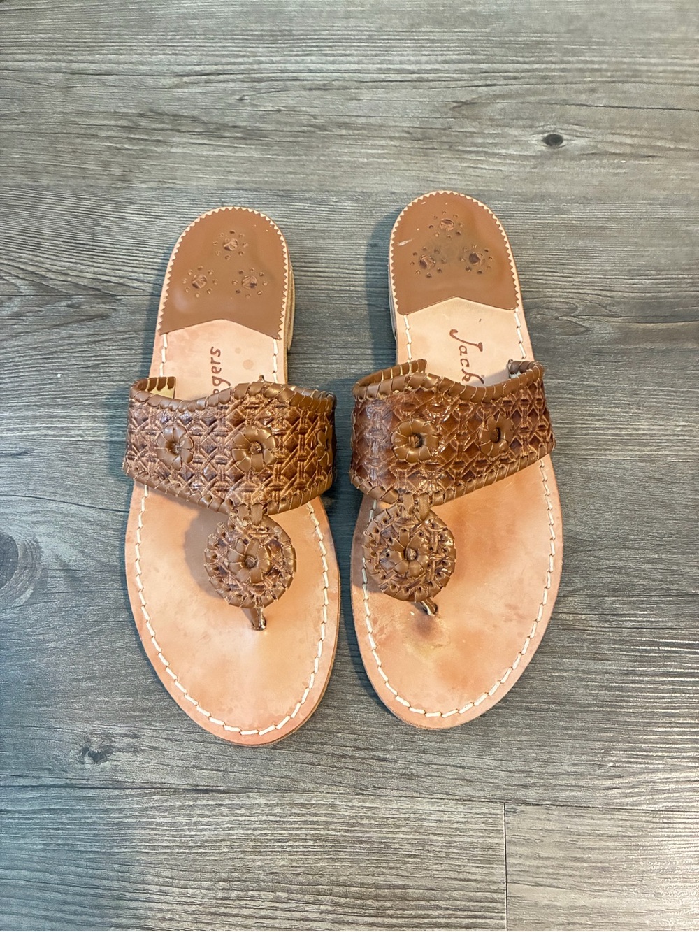 Jack Rogers  whipstitching Thong Brown Leather flat sandals Sz 8.5